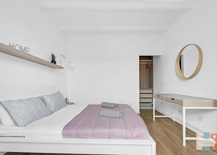 アパート Lo3 • Navigli Chic • *