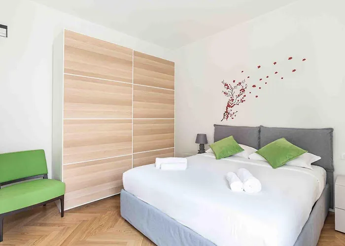 Cute And Duomo - Red *