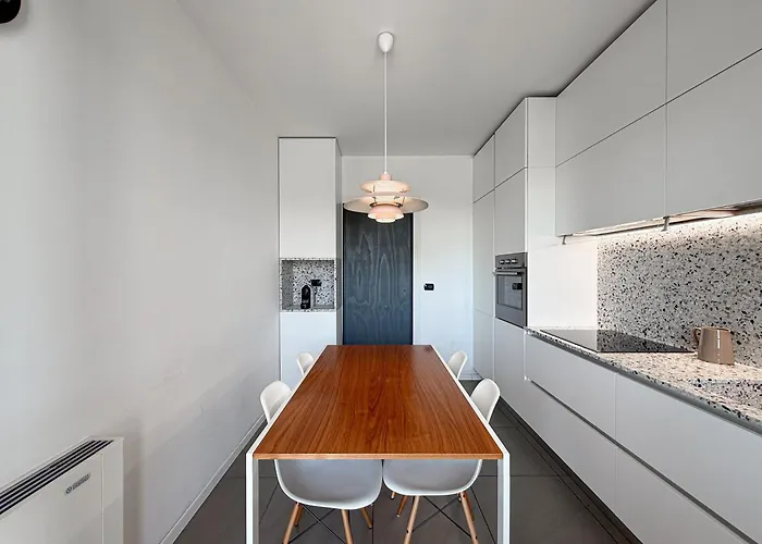 Apartamento 80m2, 7 Piano, Bilocale Con 2 Terrazze E 2 Bagni