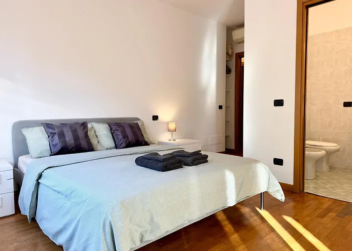 Apartman Spacious 2-bedroom With Large Terrace *