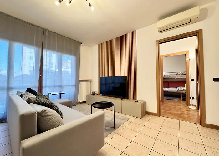 Spacious 2-bedroom With Large Terrace Milánó