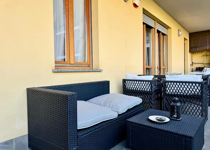 Spacious 2-bedroom With Large Terrace Apartman