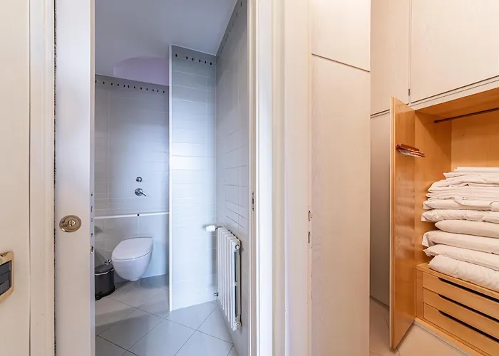 Brera, Posizione Con Terrazza E Vista Mozzafiato 아파트