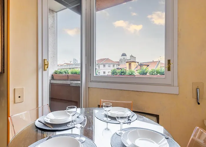 Brera, Posizione Con Terrazza E Vista Mozzafiato 아파트 밀라노