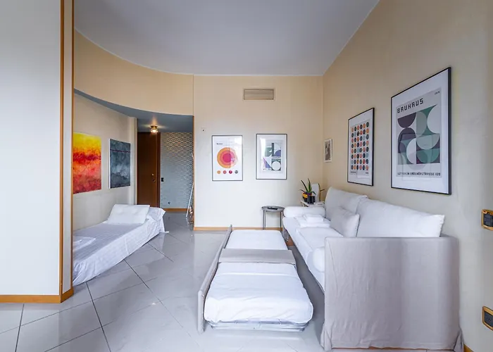 Brera, Posizione Con Terrazza E Vista Mozzafiato 아파트