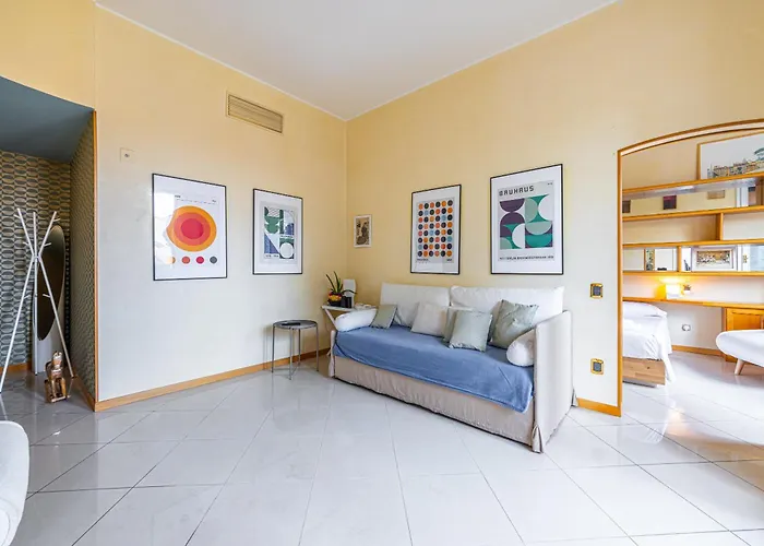 Brera, Posizione Con Terrazza E Vista Mozzafiato