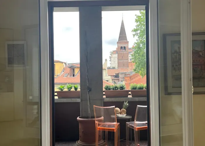 Brera, Posizione Con Terrazza E Vista Mozzafiato