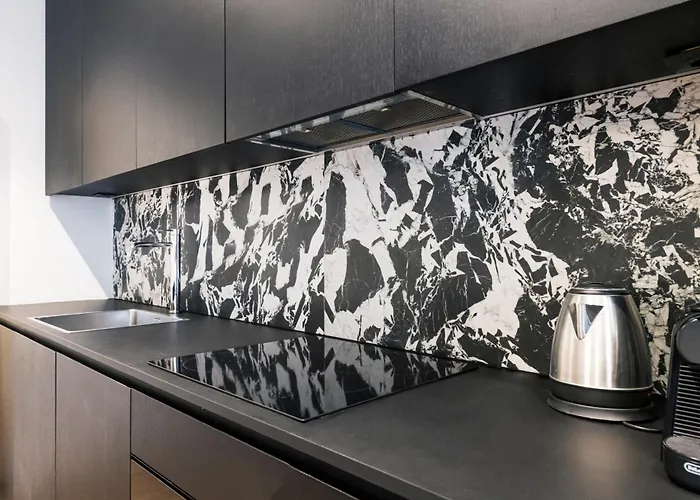 Easylife - - Magenta 83d - Magenta * Milan