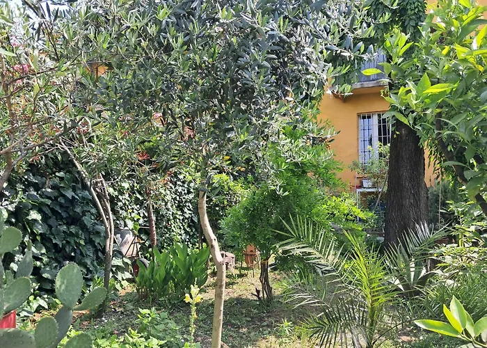 With A Garden * מילאנו