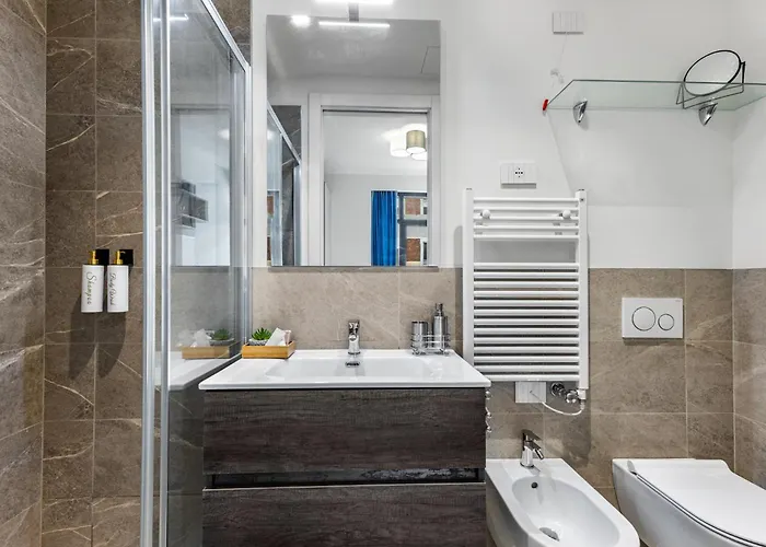 Washington Building - 4 Posti 밀라노