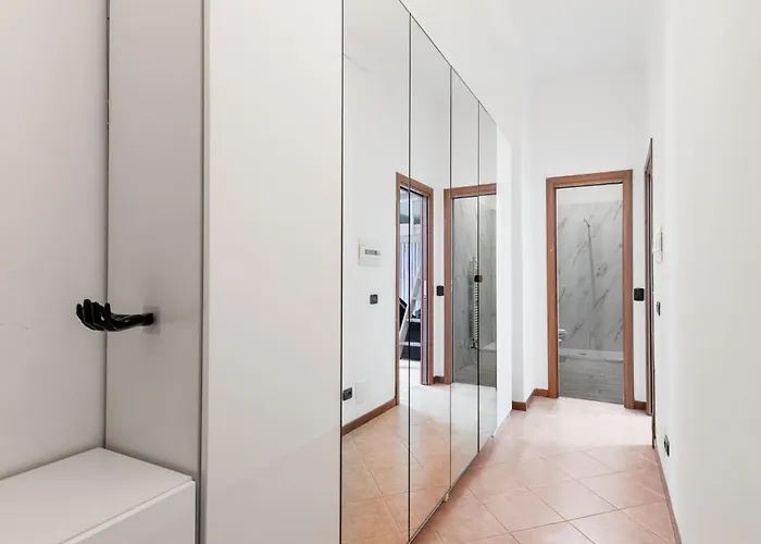 Apartment Arco-cina Town, 4 Posti Letto Milan