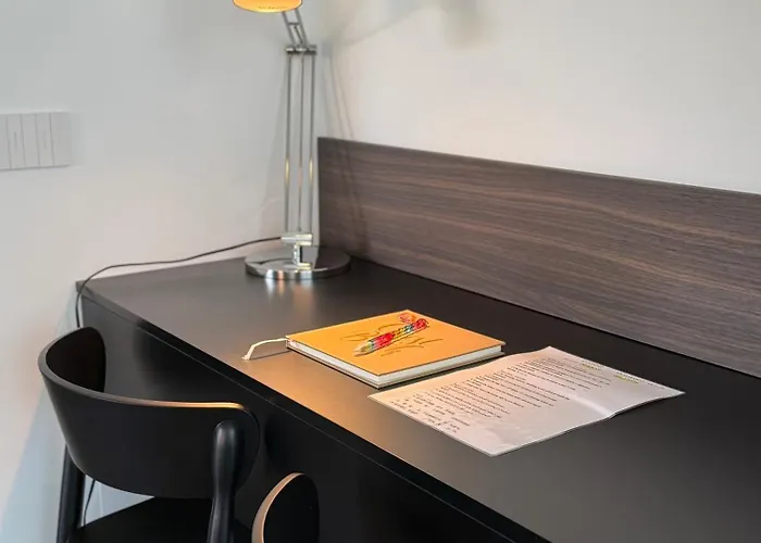 White House Con Posti Auto Apartament *