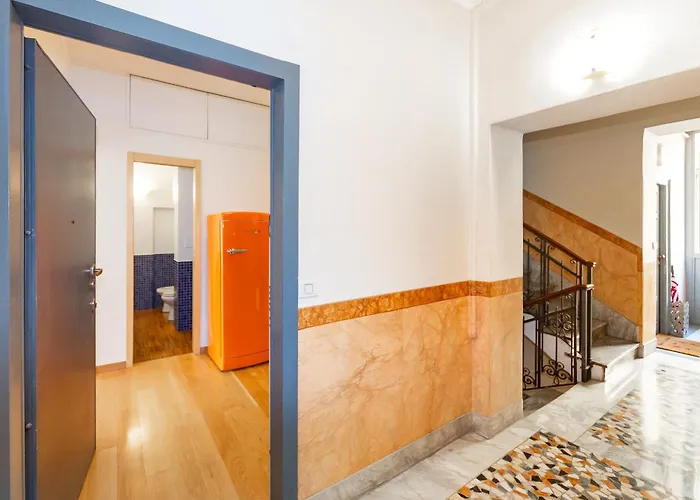 Youhosty - Arco Della Pace