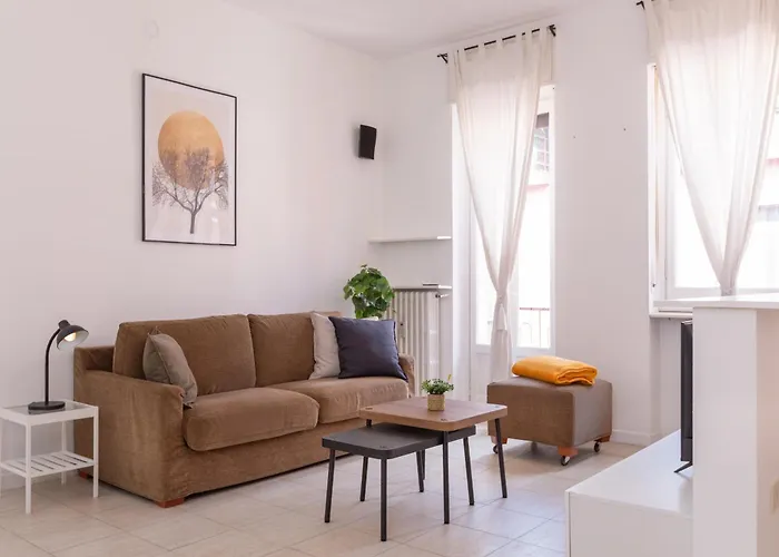 The Golden Floor - New Bright شقة ميلان