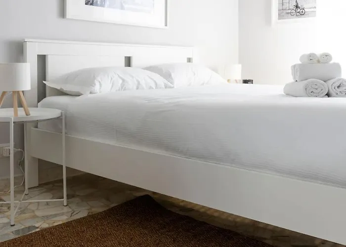 아파트 Contrasti - Black & White *