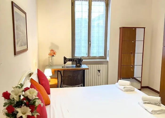 Classic House 15 Minutes From Duomo Mailand