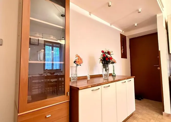 Classic House 15 Minutes From Duomo Apartment *