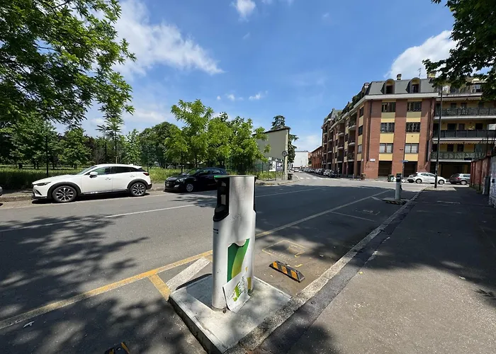 Spacious 2-bedroom With Large Terrace Apartman Milánó