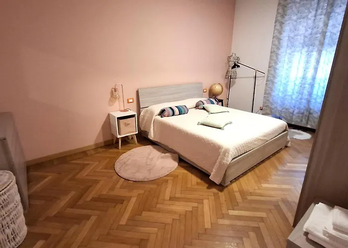 Marche91 - Modern In Isola Area דירה