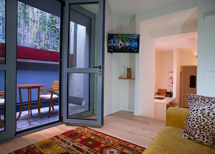 דירה Varanini Luxury Double Bedroom Two And Sauna