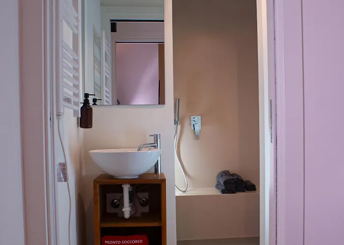 דירה Varanini Luxury Double Bedroom Two And Sauna *