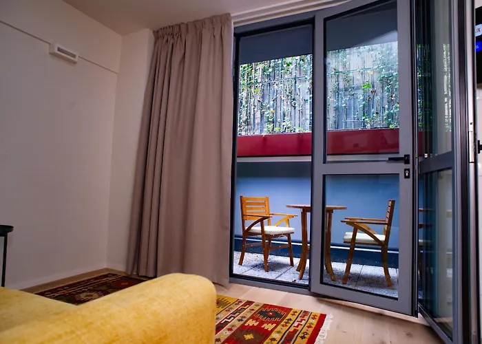 Varanini Luxury Double Bedroom Two And Sauna דירה