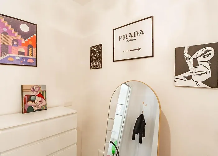 Historic Center-navigli Private Terrace 4 Pax Wifi