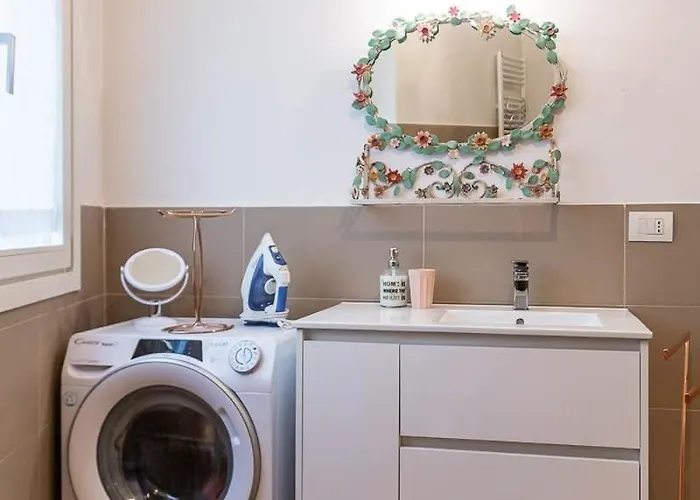 Historic Center-navigli Private Terrace 4 Pax Wifi