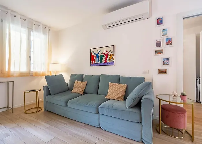 Historic Center-navigli Private Terrace 4 Pax Wifi