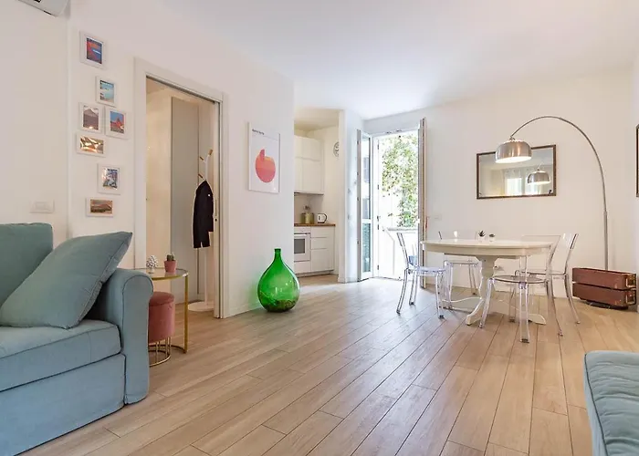 Historic Center-navigli Private Terrace 4 Pax Wifi 밀라노