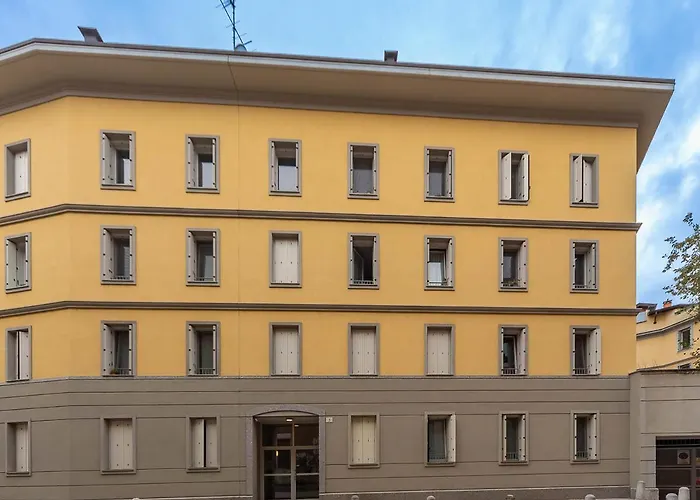 Historic Center-navigli Private Terrace 4 Pax Wifi