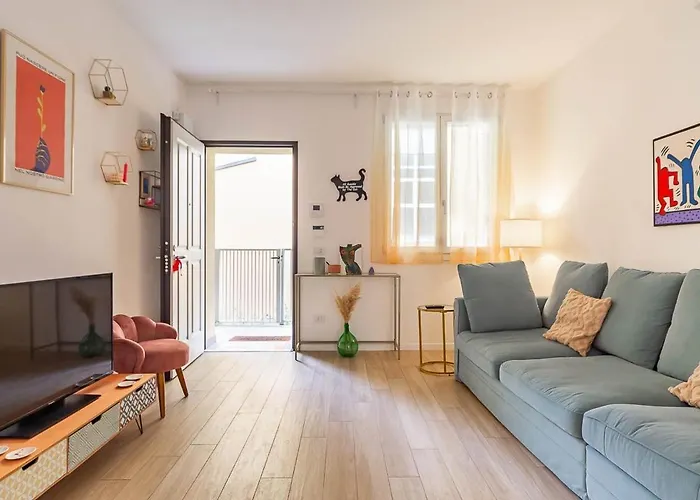 Historic Center-navigli Private Terrace 4 Pax Wifi