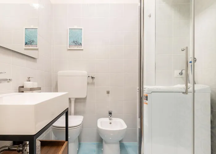 Quiet Only A Few Steps Away From Mm Ptvenezia ميلان