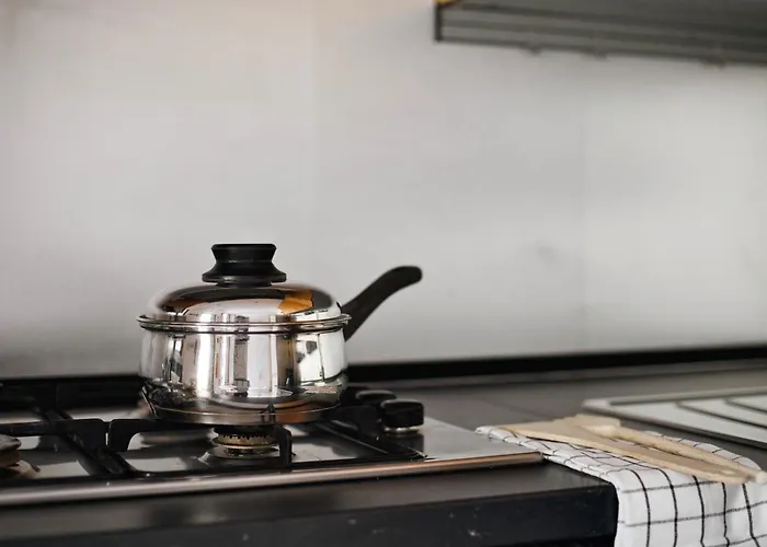 Domusmi Tadino 48 Station Milão