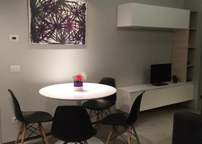 Appartamento Cozy In Paolo Sarpi With Balcony Milano