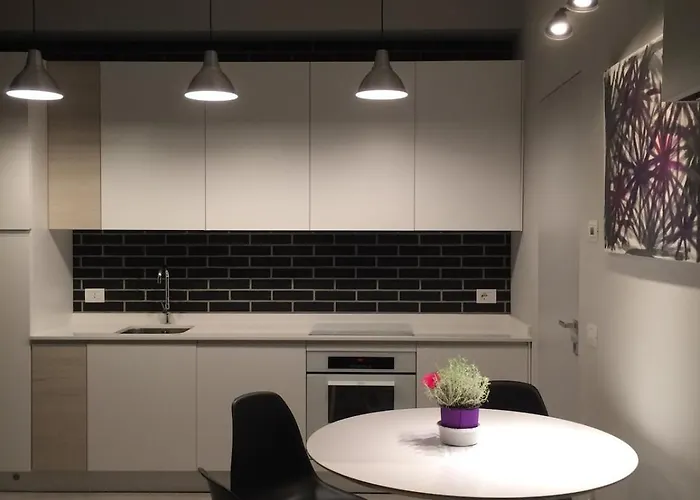 Cozy In Paolo Sarpi With Balcony Milano