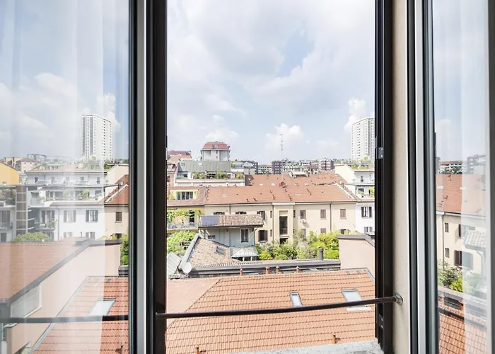 Easylife - - 9 - Porta Romana *