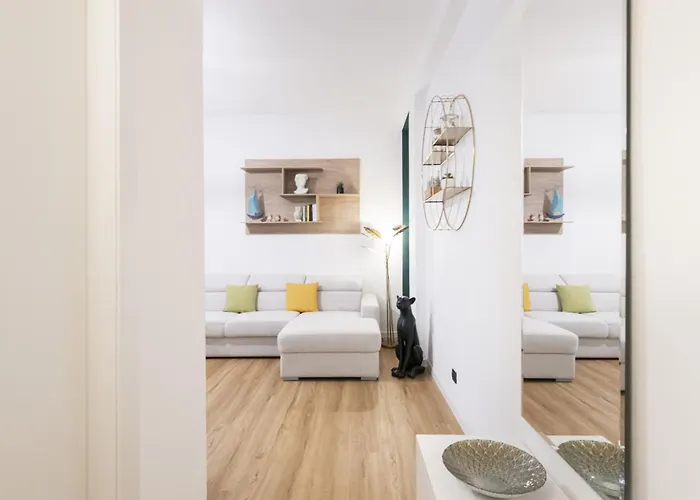 Easylife - Living Raffinato Con Vista In Solari *