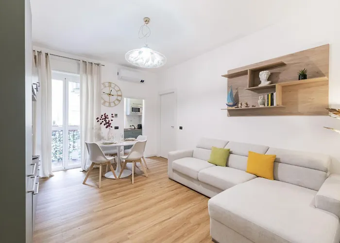 Easylife - Living Raffinato Con Vista In Solari