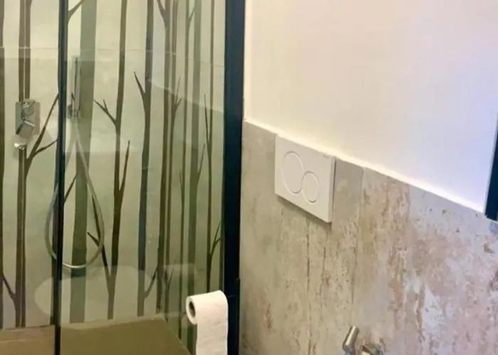 招待所 迪莫拉斯托利卡旅馆 *