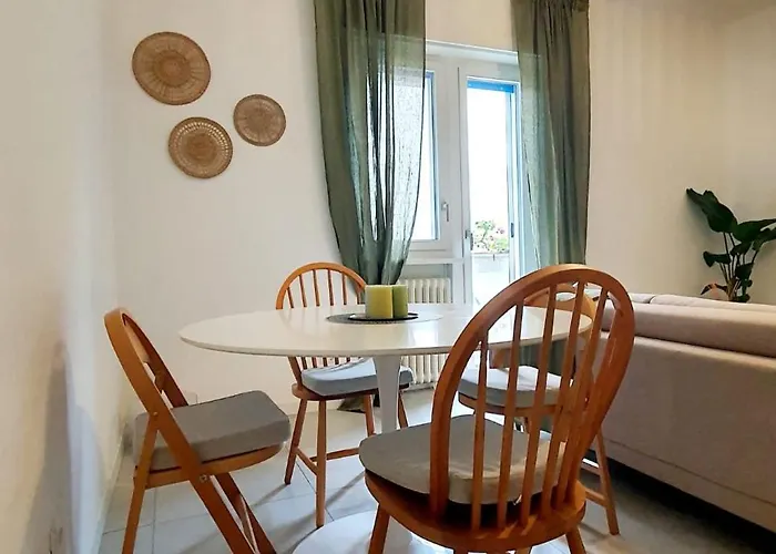 - Cozy & Connected Apartament
