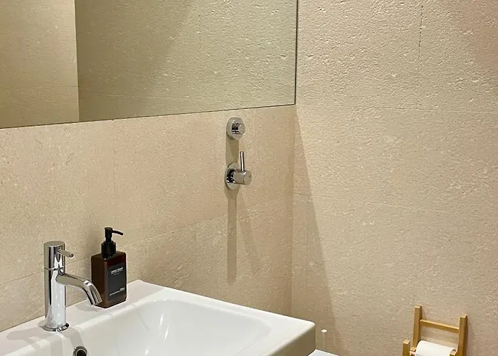 Martinengo30 - Metro M3 * מילאנו