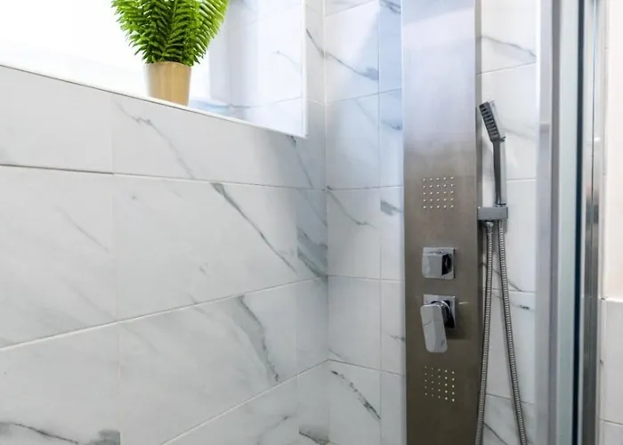 Starlike - Accogliente Nuovo Milán