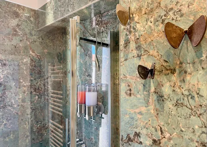 Апартаменты Casa Estia - Mico, Fiera Milano, Citylife, San Siro, Metro 2 Min - Refined Historic