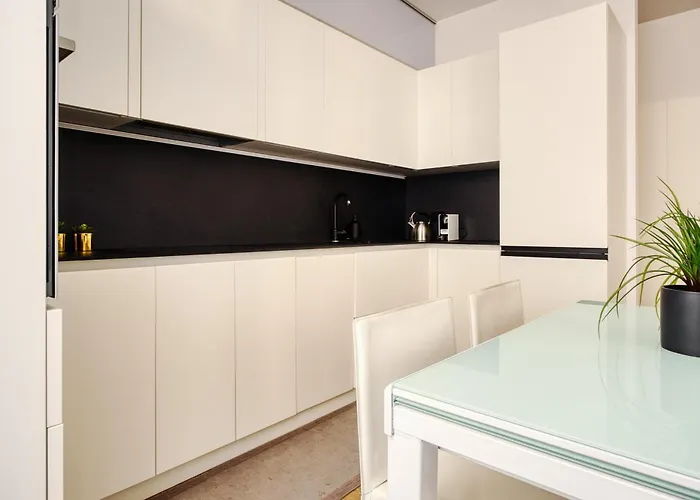 Hostmate - - Donatello 9 - Loreto Milan