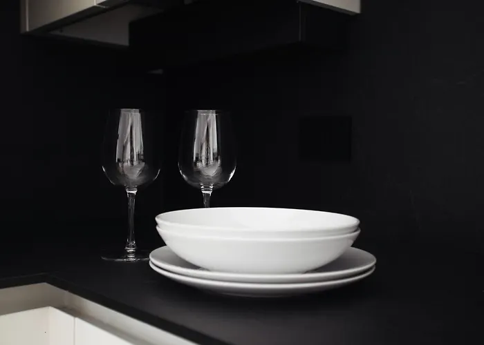 Hostmate - - Donatello 9 - Loreto Apartment Milan