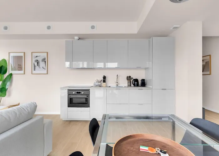 Airy With Balcony & Garage By Ndp Rent Apartment *