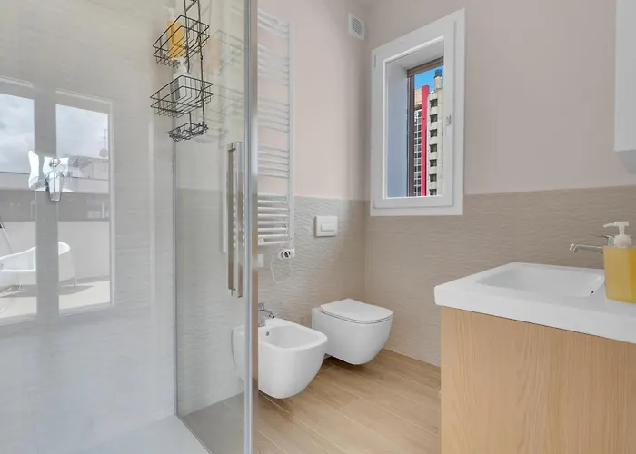 Airy With Balcony & Garage By Ndp Rent 아파트 *