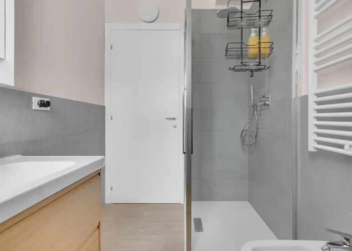 Apartament Airy With Balcony & Garage By Ndp Rent Mediolan