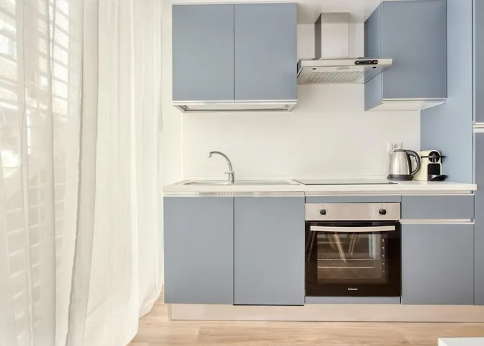 Hostmate - - Imperia's Pearl - Romolo Iulm